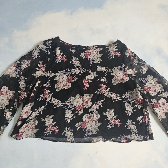 Boho Floral Bell-Sleeve Top Floral Top - Picture 7 of 16